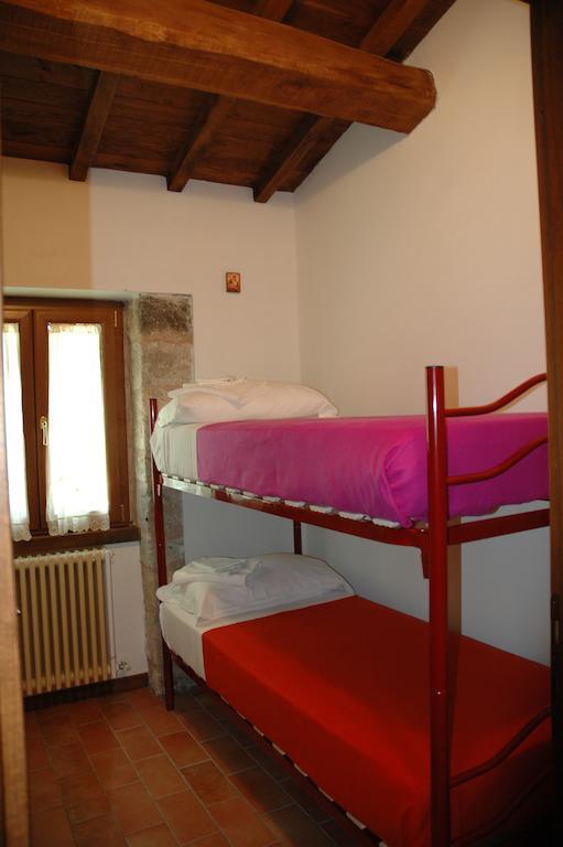 La Mola Maringalli Guest House Cascia Phòng bức ảnh
